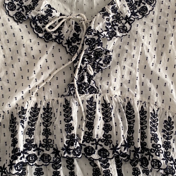 Zara trf collection eyelet top sz M - Picture 4 of 5